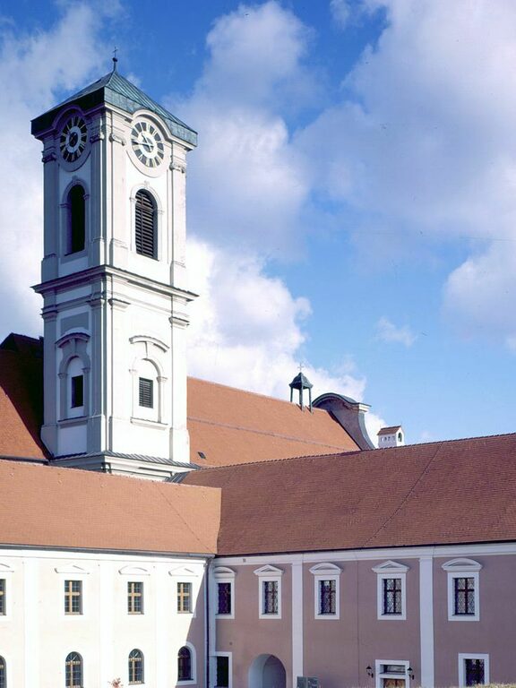 Kloster Asbach von aussen