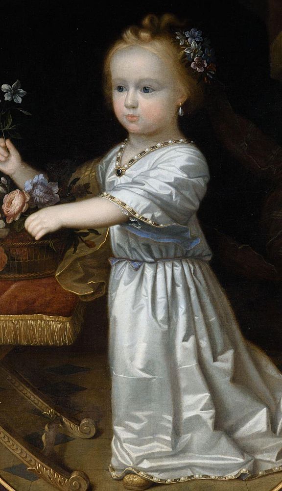 Violante beatrix D103674
