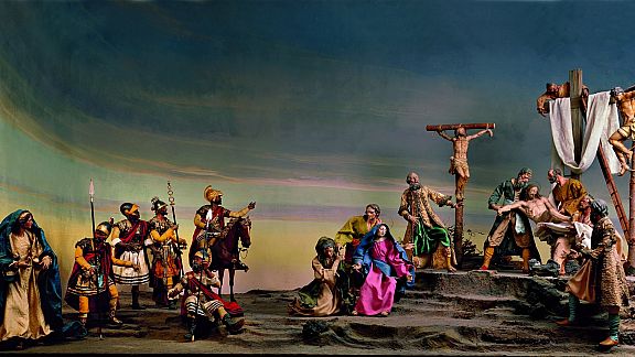Kreuzabnahme aus einer Fastenkrippe Neapel 2 Haelfte 18 Jahrhundert Bayerisches Nationalmuseum Krippe 124 Aufnahme Walter Haberland