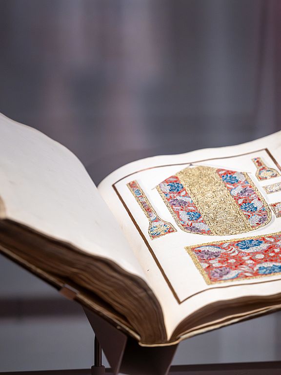 Schatzbuch Buch Saalaufnahme