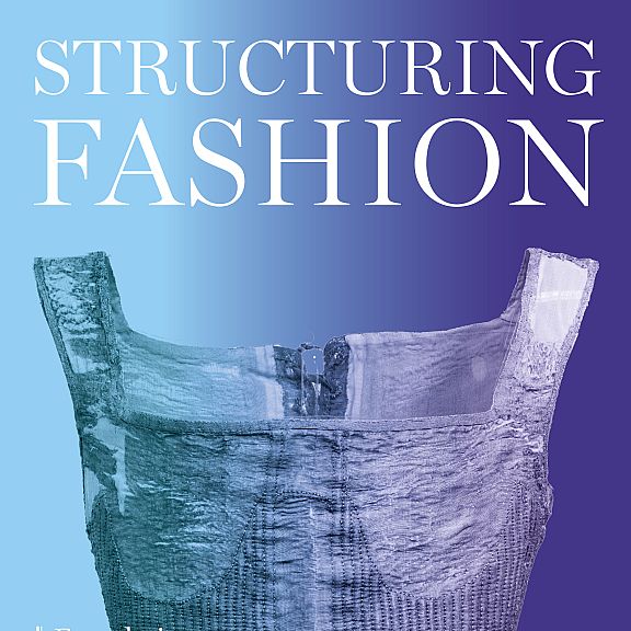 Cover Structuring fashion
