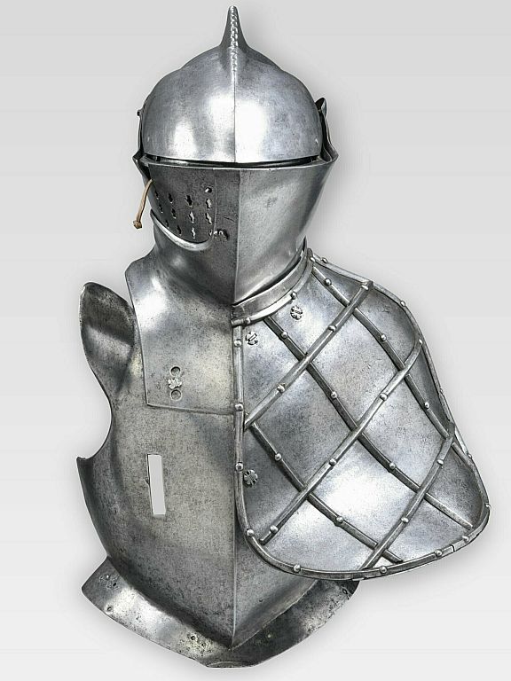 Kolbenturnierhelm D112608