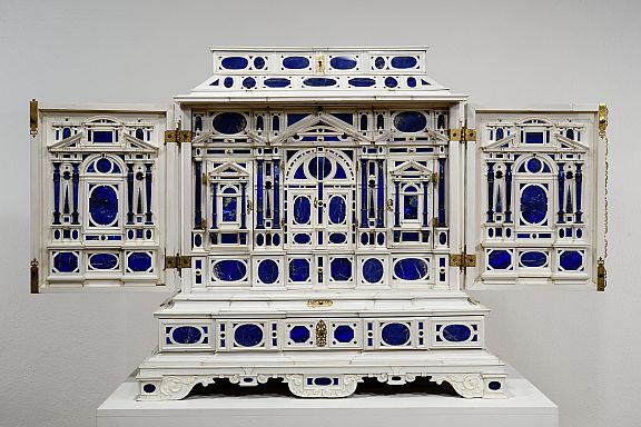 D102688