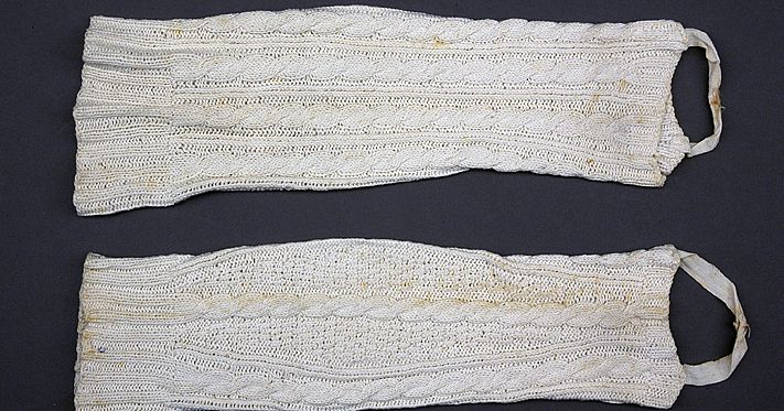 Gamaschen, weiß (1 Paar) - Bayerisches Nationalmuseum
