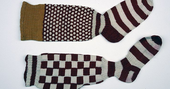 Schottische Balmoral Mütze Aus 100% Wolle – Gewürfelt Rot/weiß/schwarz, Größe 54