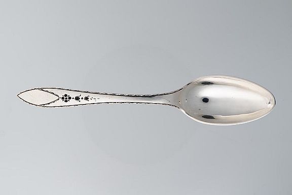 D108435
