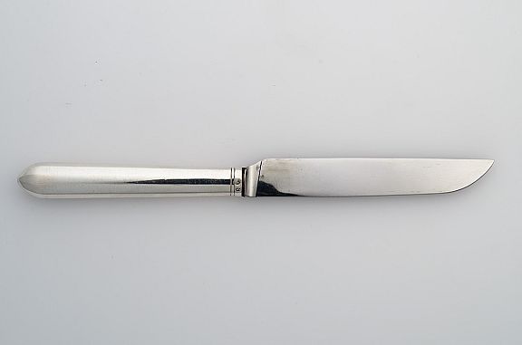 D97689