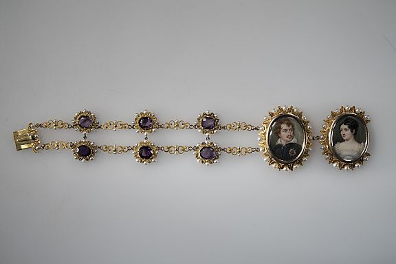 D125073