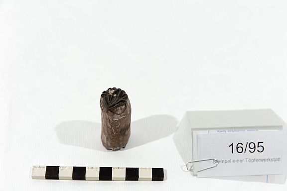 D223437
