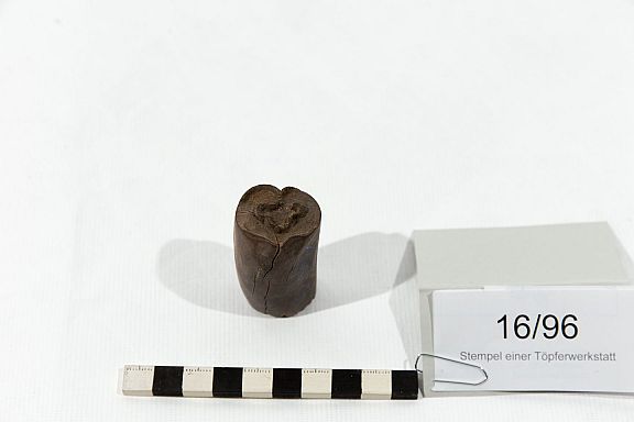 D223438