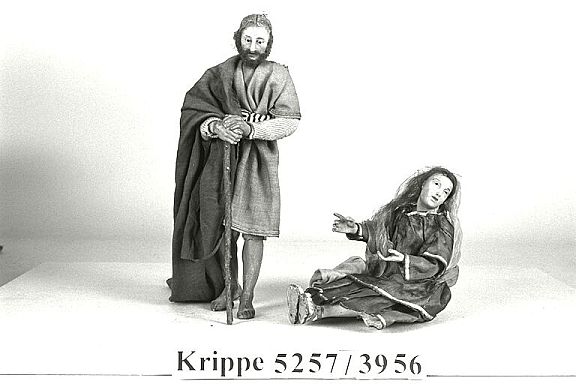 D8232
