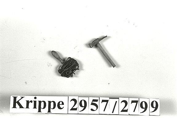 D8270