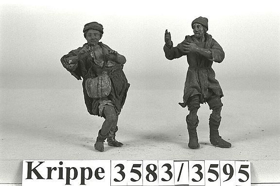 D8732