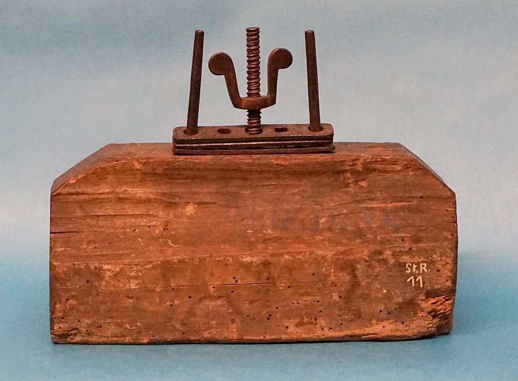 QUARKZMAN Gerändelte Daumenschrauben, M4x6mm Messing-Schulterbolzen Griffknöpfe Befestigungselemente, Vernickelt, 8 Stück