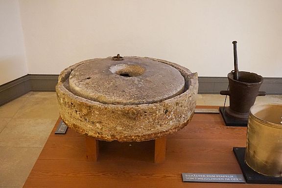 D142001