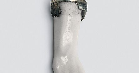 Amulett in Form einer Faust Bayerisches Nationalmuseum