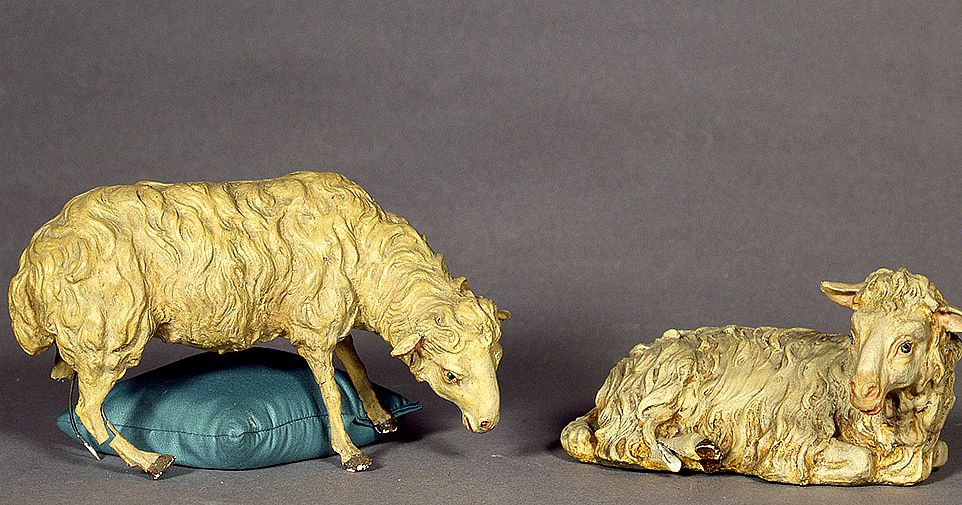 Krippenfigur Schaf Liegend - Handgeschnitzte Holzfigur Von Lotte Sievers-Hahn | 4cm Weihnachtskrippe