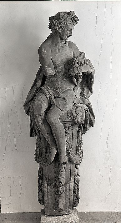 D13845