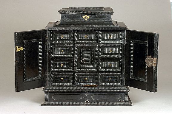D25527