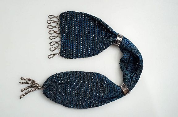 D75896