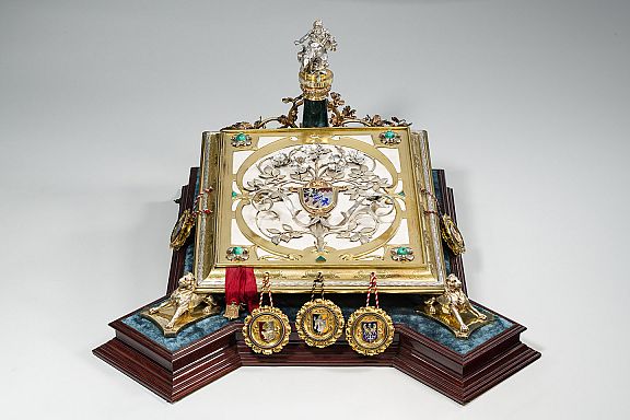 D173303