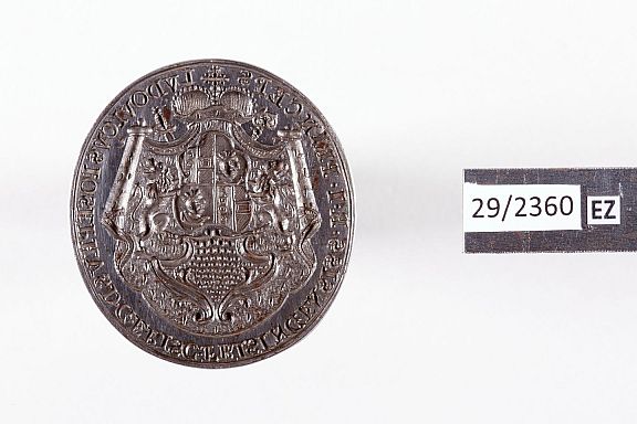 D224803