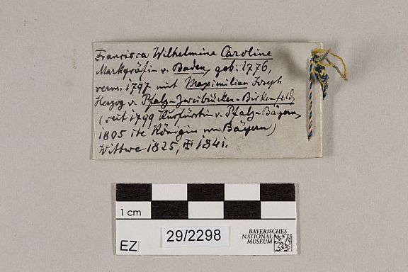 D225172