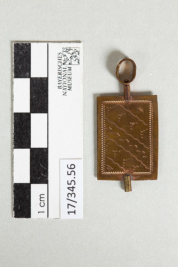 D237999