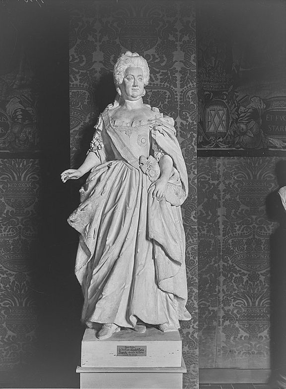 D211251