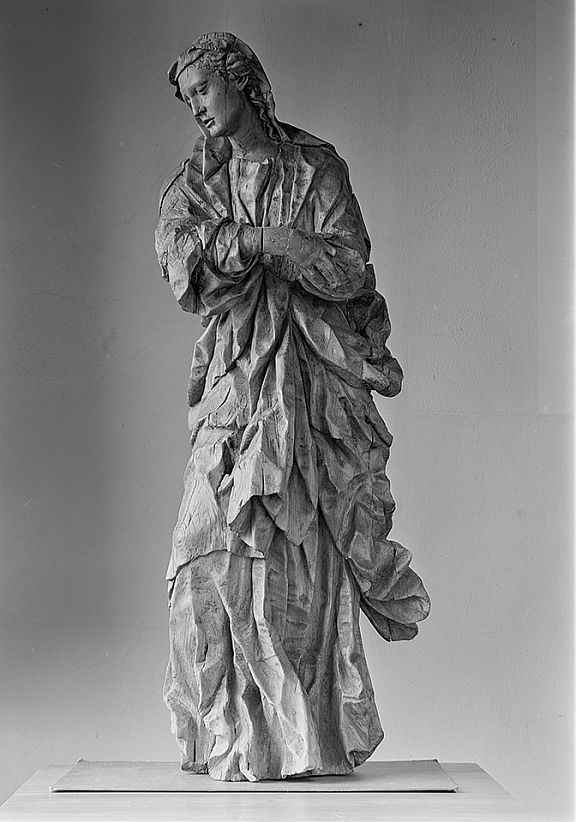 D235200