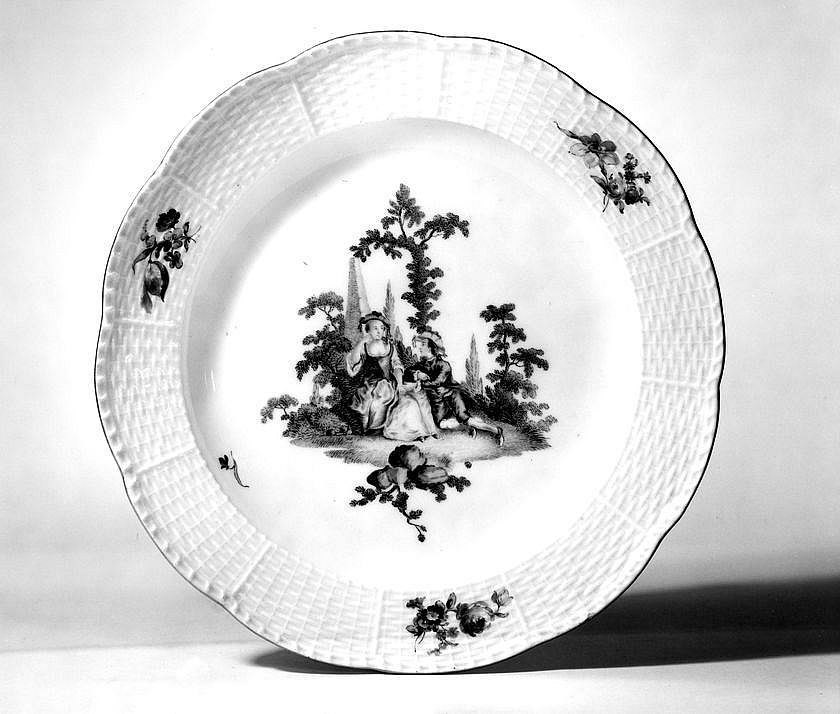 teller-mit-watteau-dekor-und-sch-ferpaar-in-landschaft-bayerisches