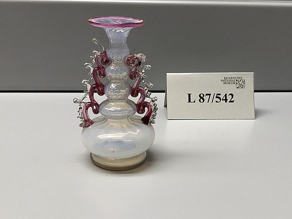 D164732