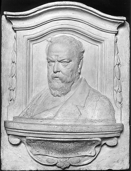 D18817