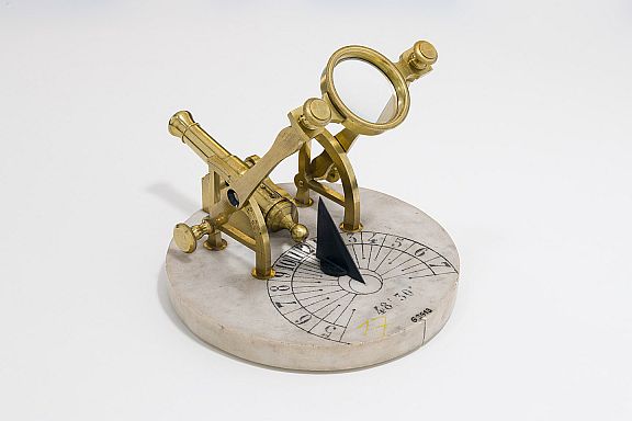 D191693
