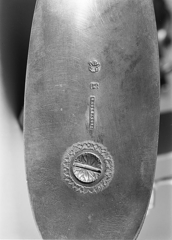 D293960