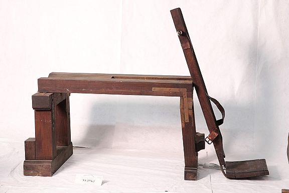 D213300