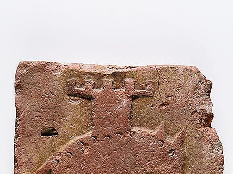 D102677