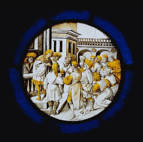 D155903