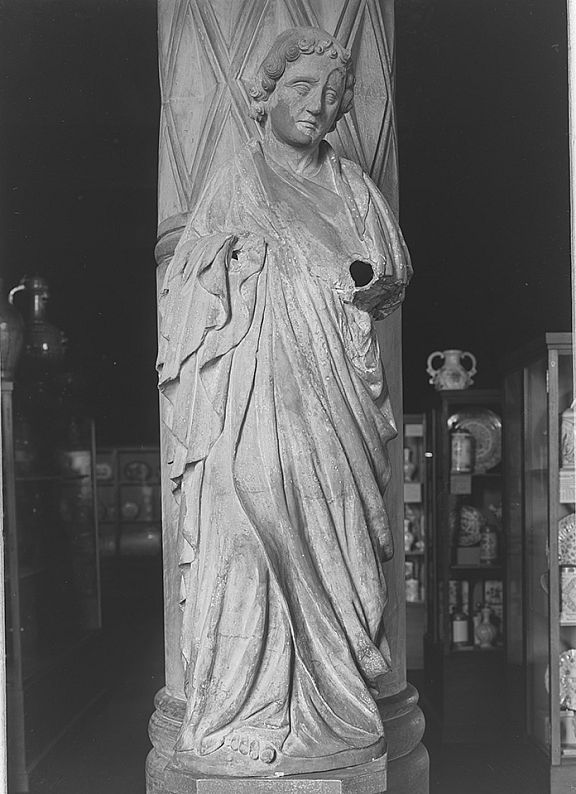 D219233