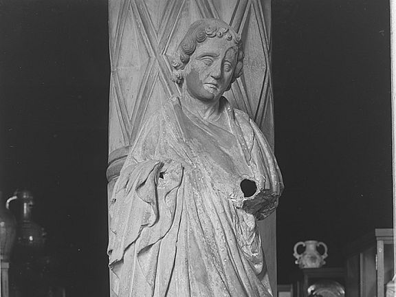D219233