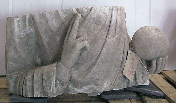 D9893