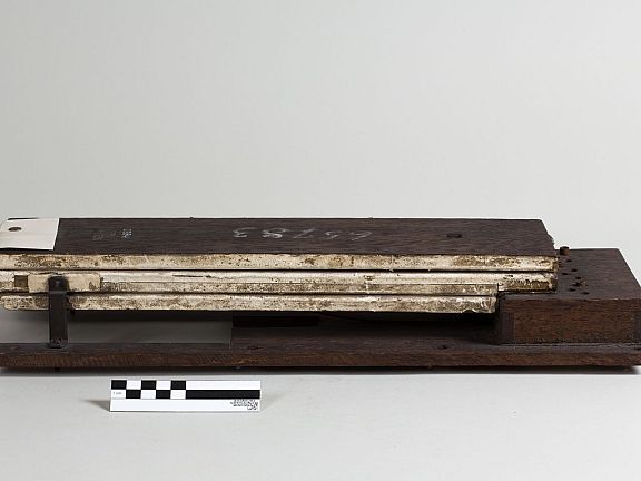 D213106