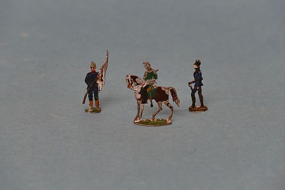 D204932