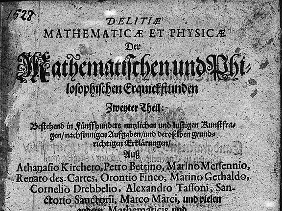 D293942