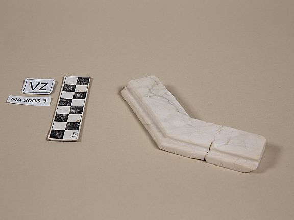 D83278