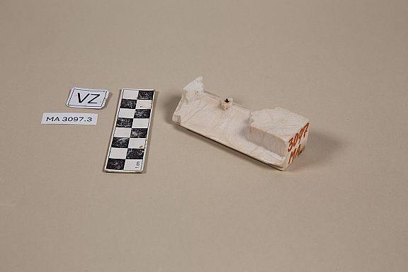 D83289