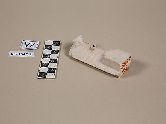 D83289
