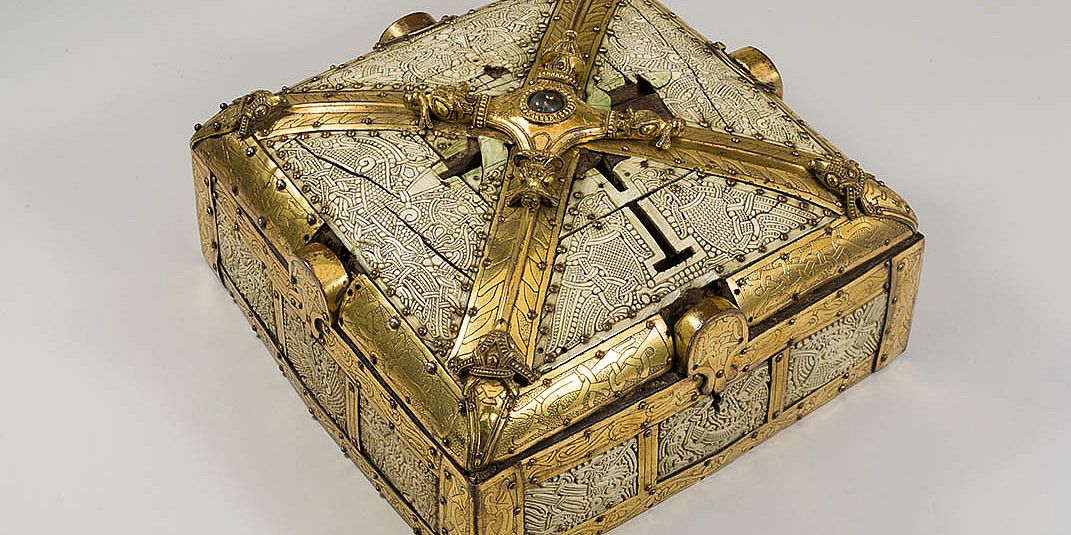 Casket of Empress Cunigunde - Bayerisches Nationalmuseum