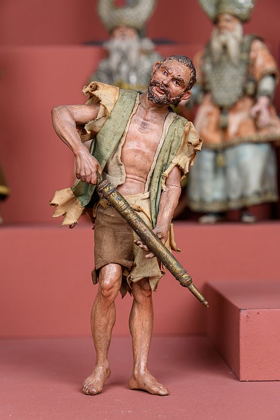 Figur eines Folterschergen aus einer Passionskrippe Muenchen 2 Haelfte 18 Jahrhundert und fruehes 19 Jahrhundert Bayerisches Nationalmuseum Krippe 85 Aufnahme Walter Haberland